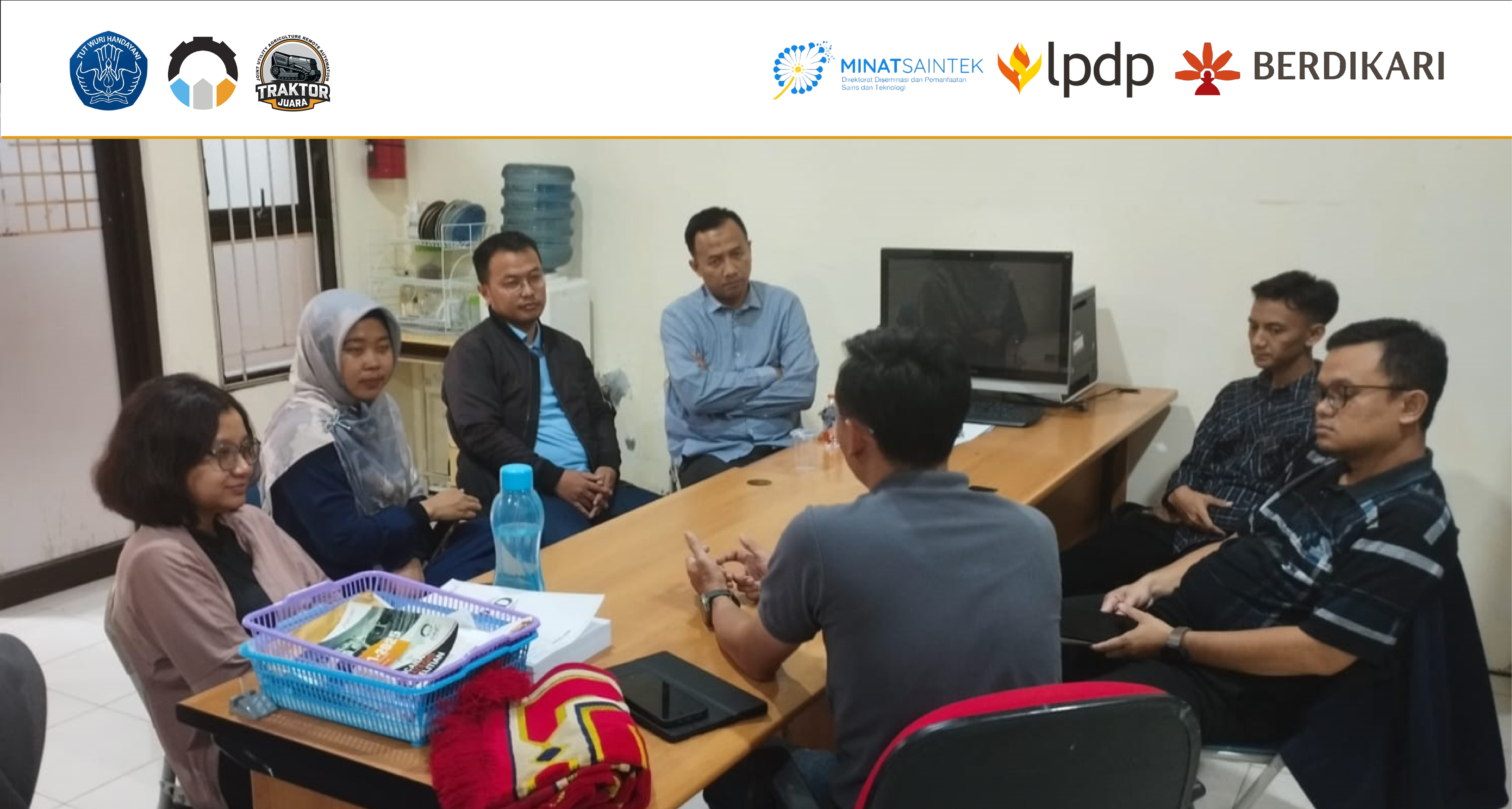 𝐓𝐫𝐚𝐤𝐭𝐨𝐫 𝐉𝐔𝐀𝐑𝐀 𝐒𝐢𝐚𝐩 𝐌𝐞𝐥𝐚𝐣𝐮: 𝐁𝐚𝐡𝐚𝐬 𝐒𝐭𝐫𝐚𝐭𝐞𝐠𝐢 𝐌𝐨𝐧𝐞𝐯 𝐓𝐚𝐡𝐚𝐩 𝐈 &#038; 𝐏𝐞𝐫𝐤𝐮𝐚𝐭 𝐊𝐨𝐥𝐚𝐛𝐨𝐫𝐚𝐬𝐢 𝐝𝐞𝐧𝐠𝐚𝐧 𝐒𝐌𝐊𝐍 𝟐 𝐂𝐢𝐥𝐚𝐜𝐚𝐩